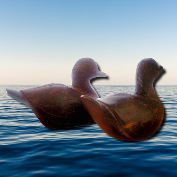 SOLD😁Mallard Ducks Vintage Pair Carved  Ironwood - Picture 3 of 12